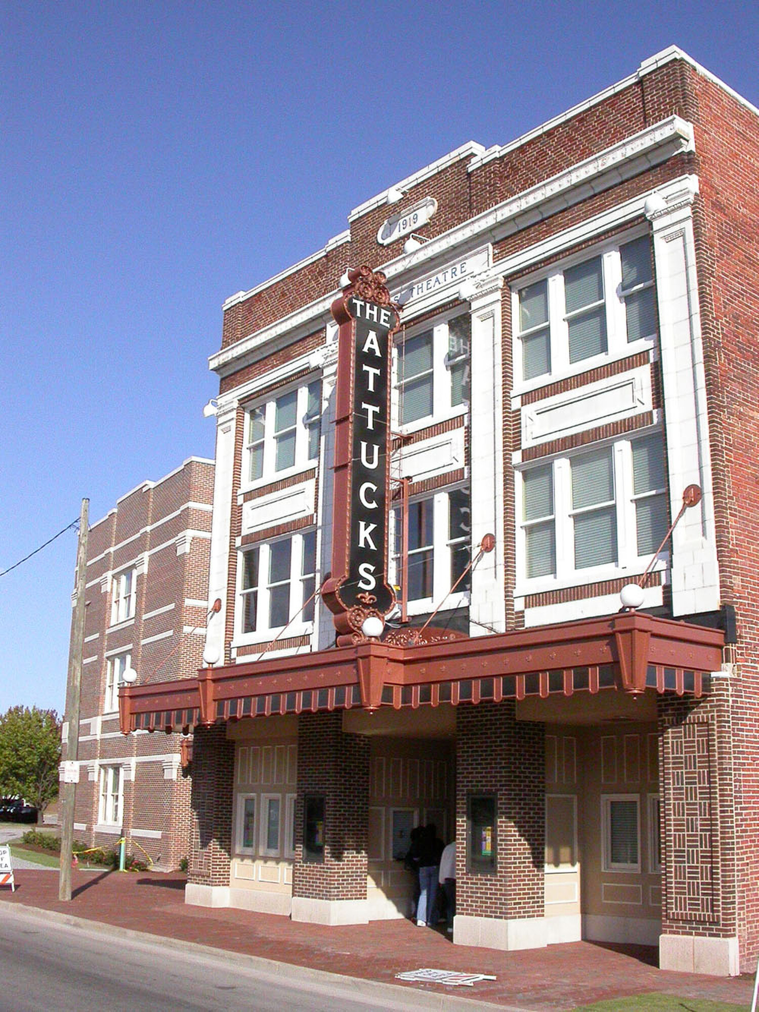 Green Book Site: Booker T. Theatre (Primary)
Crispus Attucks Theatre (Secondary)
at Church St. Norfolk, VA