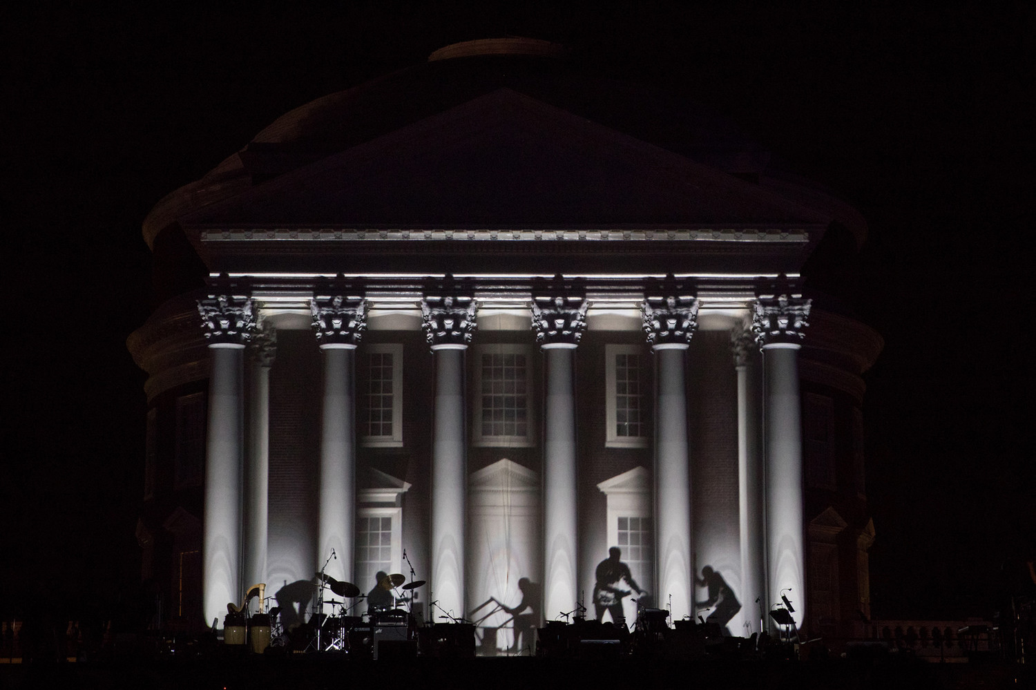 Projection Mapping of Enslaved Laborers building UVA's Rotunda
