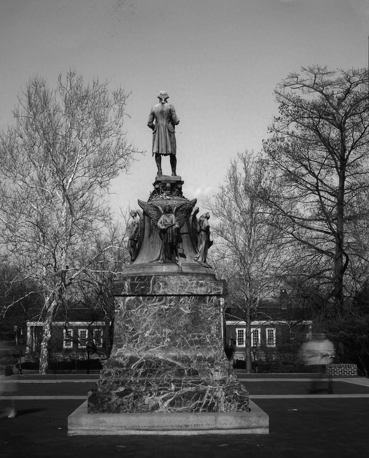 Thomas Jefferson statue black and white